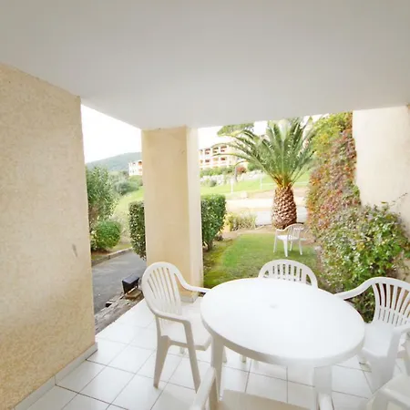 Apartment Cap Esterel Village : Studio Rez De Jardin J2 : 78la
